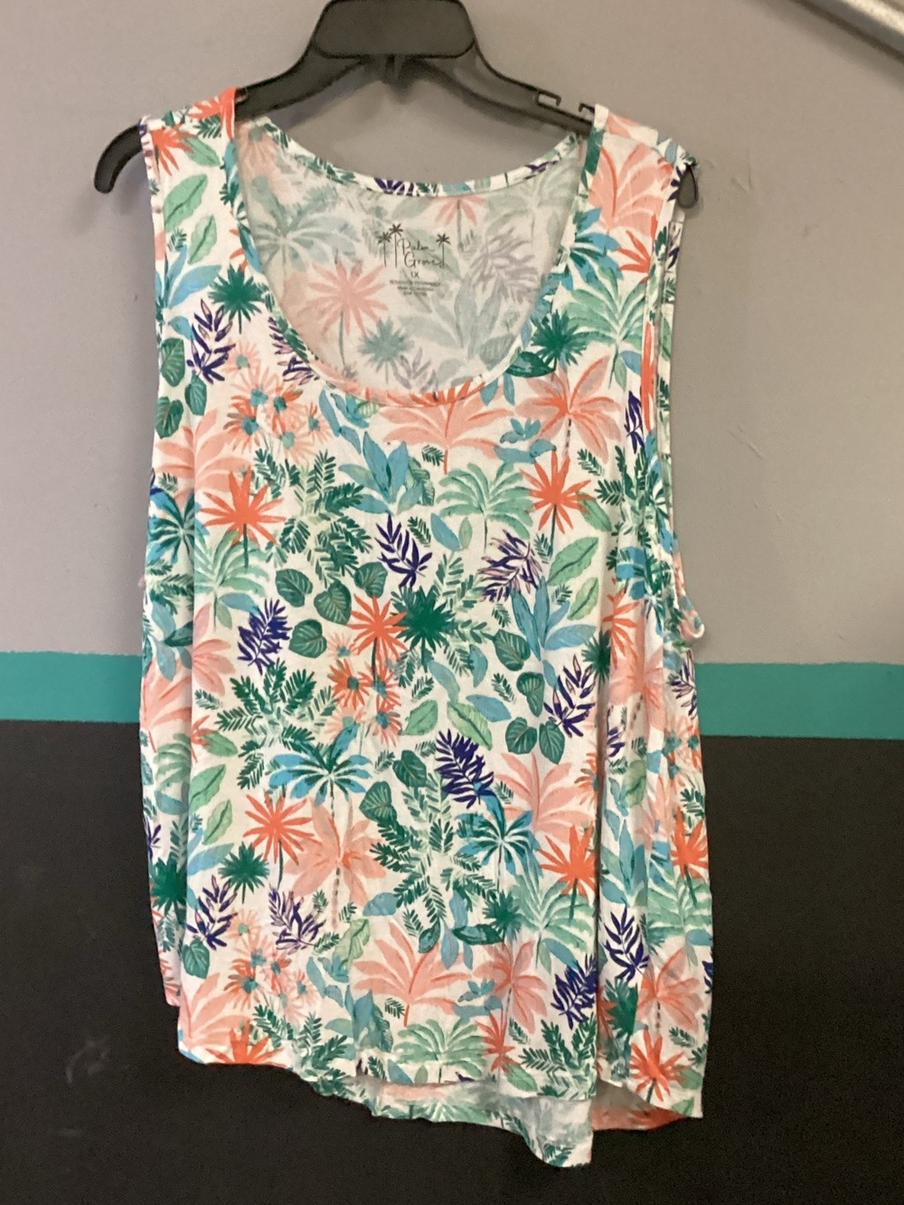 Women's Tropical Floral Scoop Neck Tank Top - Multi-Color